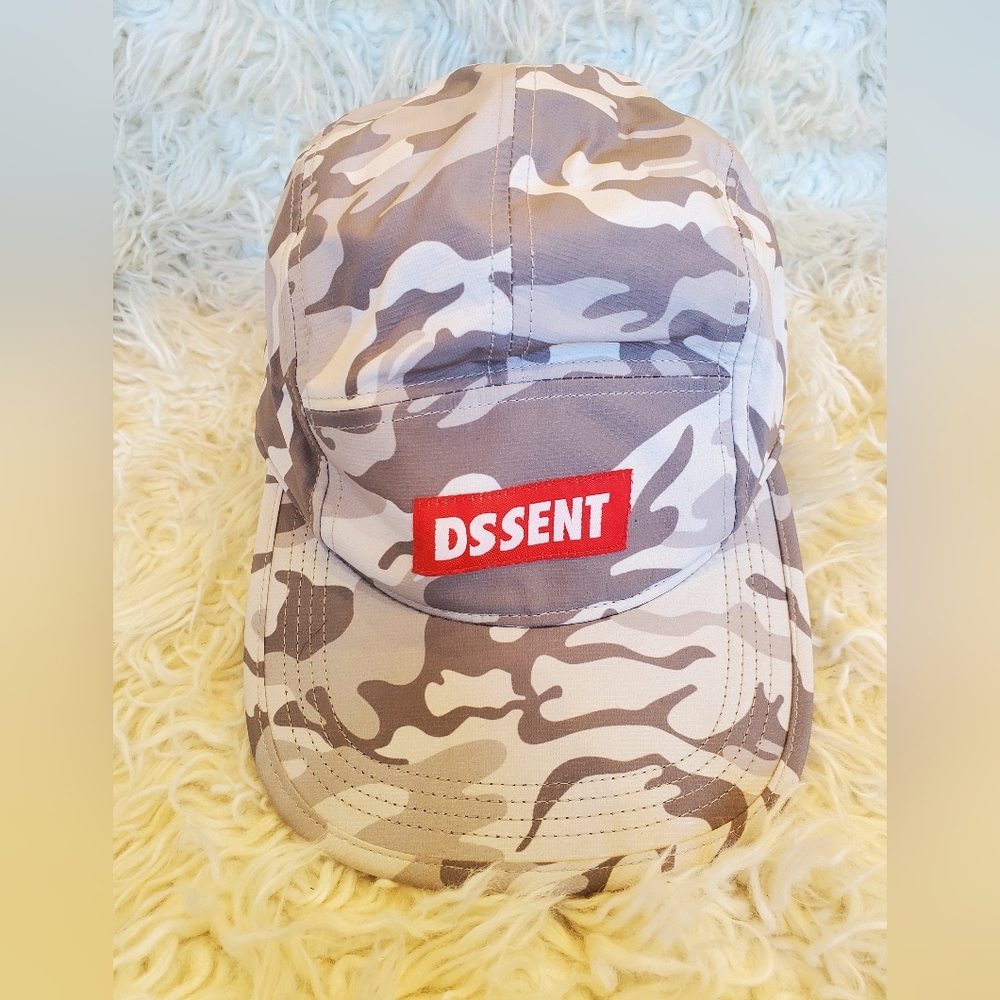 DISSENT| Mens grey camo hat